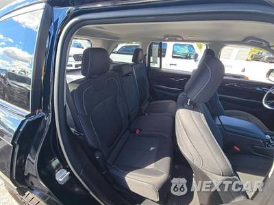 2023 Jeep Grand Cherokee Laredo - zdjęcie 16 z 22 - miniatura