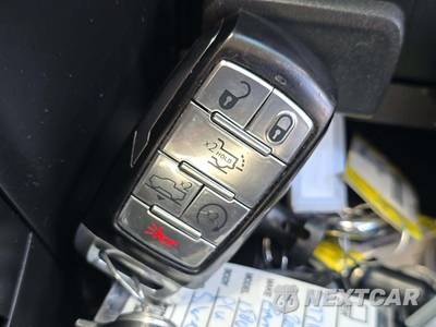 2025 Ram 1500 Tungsten Crew Cab Short Bed - zdjęcie 8 z 20 - miniatura