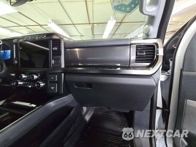 2024 Ford Super Duty F-250 Lariat Crew Cab Medium Bed - zdjęcie 19 z 24 - miniatura