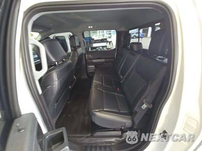 2024 Ford Super Duty F-250 Lariat Crew Cab Medium Bed - zdjęcie 13 z 24 - miniatura