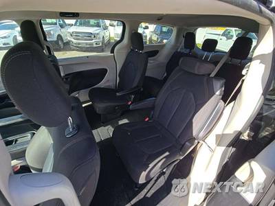2020 Chrysler Pacifica Touring 121.6" WB - zdjęcie 10 z 21 - miniatura