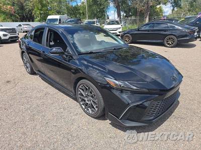 2025 Toyota Camry SE - zdjęcie 4 z 21 - miniatura