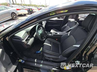 2025 Toyota Camry SE - zdjęcie 6 z 21 - miniatura