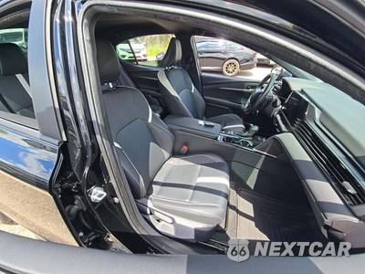 2025 Toyota Camry SE - zdjęcie 18 z 21 - miniatura