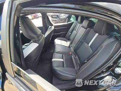 2025 Toyota Camry SE - zdjęcie 13 z 21 - miniatura