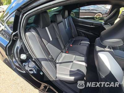 2025 Toyota Camry SE - zdjęcie 16 z 21 - miniatura