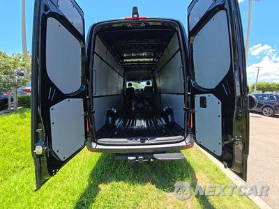 2025 Mercedes-Benz Sprinter 2500 Cargo Van High Roof 170.0" WB - zdjęcie 14 z 20 - miniatura