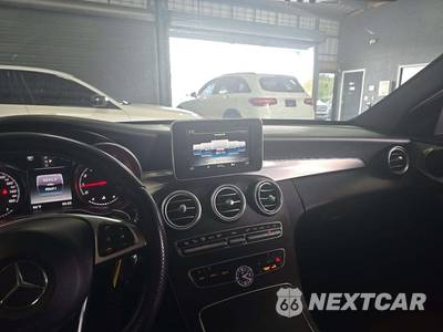 2018 Mercedes-Benz C 300 Sedan - zdjęcie 10 z 24 - miniatura