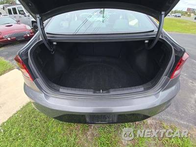 2020 Hyundai Elantra Value Edition Sedan - zdjęcie 14 z 29 - miniatura