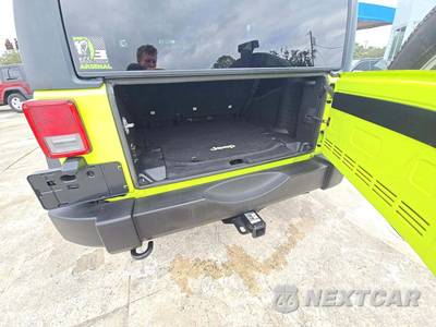 2017 Jeep Wrangler Unlimited Sport - zdjęcie 14 z 22 - miniatura