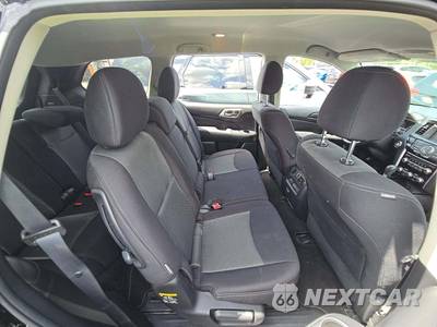 2019 Nissan Pathfinder SV - zdjęcie 17 z 25 - miniatura