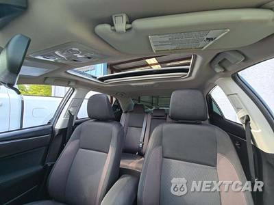 2018 Toyota Corolla LE Sedan - zdjęcie 11 z 25 - miniatura