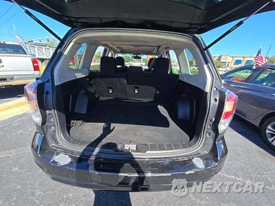 2017 Subaru Forester 2.5i Premium - zdjęcie 14 z 29 - miniatura