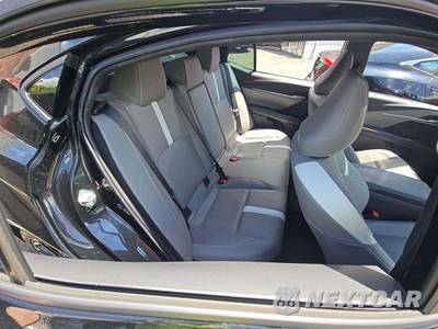 2025 Toyota Camry SE - zdjęcie 16 z 20 - miniatura