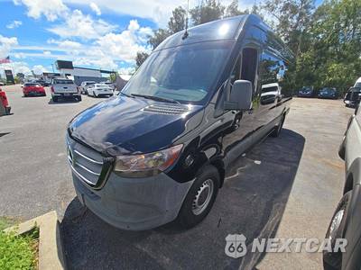 2022 Mercedes-Benz Sprinter 2500 Passenger Van High Roof 170.0" WB