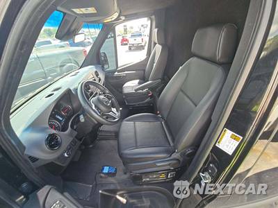 2022 Mercedes-Benz Sprinter 2500 Passenger Van High Roof 170.0" WB - zdjęcie 6 z 23 - miniatura