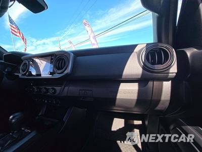 2020 Toyota Tacoma TRD Sport Crew Cab Medium Bed - zdjęcie 19 z 21 - miniatura