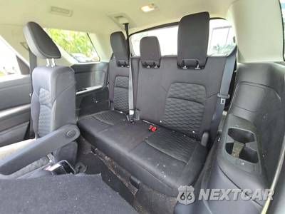 2022 Nissan Pathfinder SV - zdjęcie 14 z 25 - miniatura