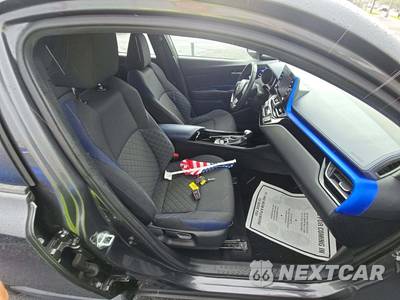 2021 Toyota C-HR XLE - zdjęcie 18 z 20 - miniatura