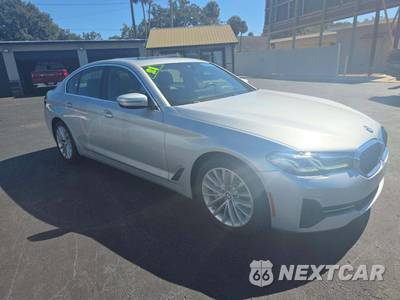 2021 BMW 5 Series Sedan 530i - zdjęcie 4 z 20 - miniatura
