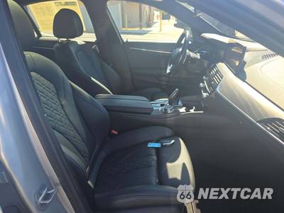 2021 BMW 5 Series Sedan 530i - zdjęcie 18 z 20 - miniatura