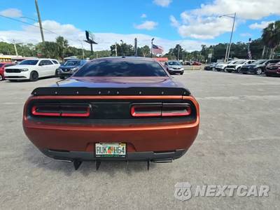 2020 Dodge Challenger SXT - zdjęcie 4 z 27 - miniatura