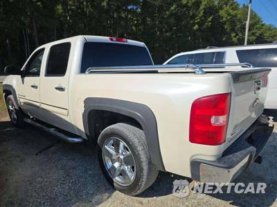 2009 Chevrolet Silverado 1500 LTZ Crew Cab Short Bed 1LZ - zdjęcie 2 z 21 - miniatura