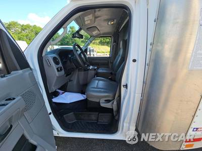 2024 Ford E-350 Cutaway DRW - zdjęcie 6 z 22 - miniatura