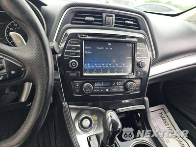 2017 Nissan Maxima SR - zdjęcie 10 z 30 - miniatura