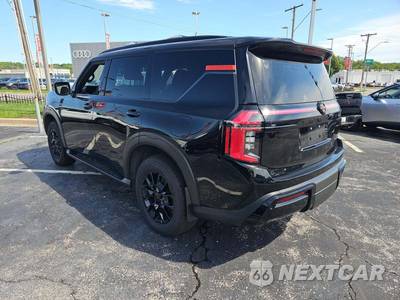 2025 Nissan Armada PRO-4X - zdjęcie 2 z 23 - miniatura