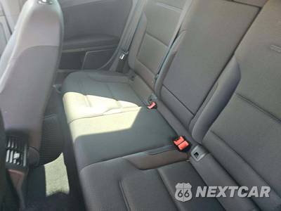 2015 Volkswagen Golf Launch Edition Hatchback - zdjęcie 13 z 22 - miniatura