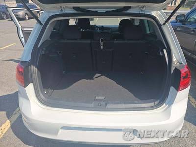2015 Volkswagen Golf Launch Edition Hatchback - zdjęcie 14 z 22 - miniatura