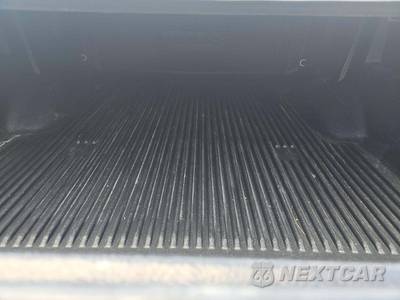 2019 Nissan TITAN SV Crew Cab Short Bed - zdjęcie 14 z 21 - miniatura