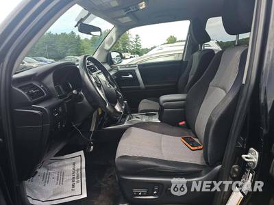 2017 Toyota 4Runner SR5 - zdjęcie 6 z 26 - miniatura