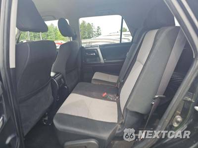 2017 Toyota 4Runner SR5 - zdjęcie 13 z 26 - miniatura