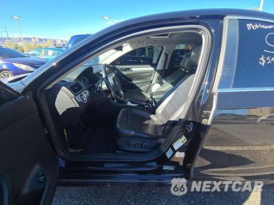 2013 Volkswagen Passat 2.5L SE w/Sunroof & Navigation - zdjęcie 6 z 22 - miniatura