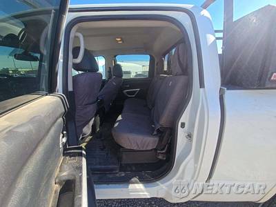 2017 Nissan TITAN XD PRO-4X Crew Cab Medium Bed - zdjęcie 13 z 23 - miniatura