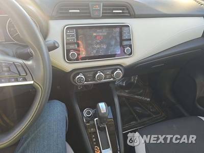 2020 Nissan Versa SV - zdjęcie 7 z 34 - miniatura