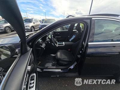 2026 Mercedes-Benz C 300 4MATIC - zdjęcie 3 z 20 - miniatura