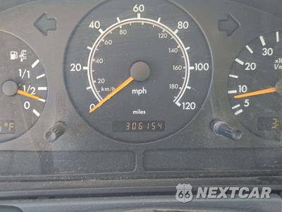 1998 Mercedes-Benz ML 320 - zdjęcie 9 z 21 - miniatura