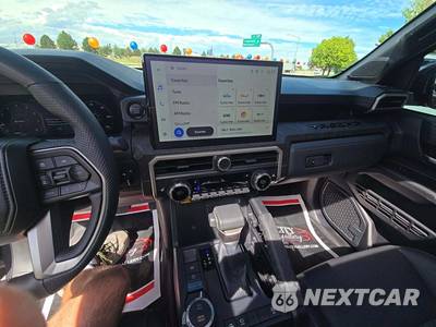 2024 Toyota Tacoma Limited Crew Cab Medium Bed - zdjęcie 10 z 23 - miniatura