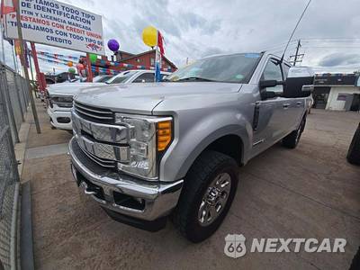 2017 Ford Super Duty F-250 Lariat Crew Cab Medium Bed