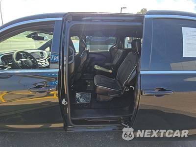 2026 Chrysler Pacifica Limited 121.6" WB - zdjęcie 13 z 25 - miniatura