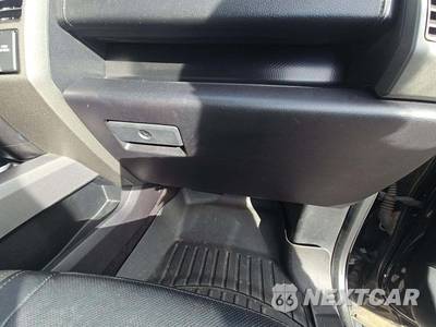 2017 Ford F-150 Raptor Crew Cab Short Bed - zdjęcie 19 z 35 - miniatura