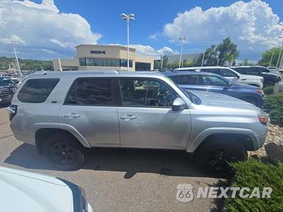 2018 Toyota 4Runner SR5 - zdjęcie 4 z 26 - miniatura