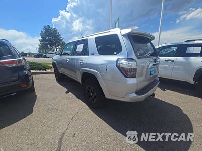 2018 Toyota 4Runner SR5 - zdjęcie 2 z 26 - miniatura