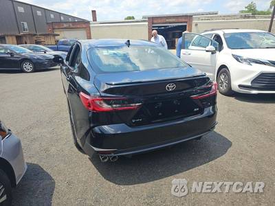 2026 Toyota Camry SE - zdjęcie 2 z 23 - miniatura