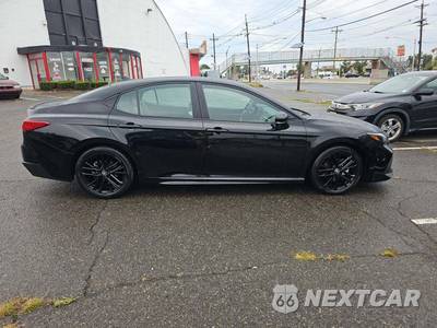 2026 Toyota Camry SE - zdjęcie 4 z 26 - miniatura