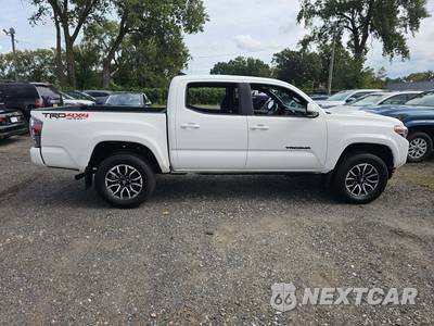 2023 Toyota Tacoma TRD Sport Crew Cab Medium Bed - zdjęcie 4 z 23 - miniatura