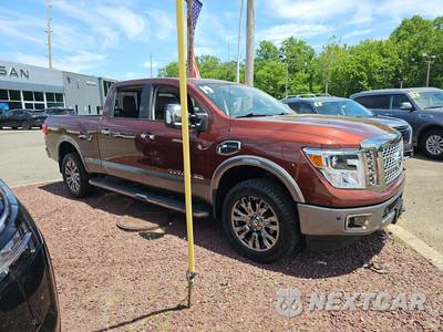 2019 Nissan TITAN XD Platinum Reserve Crew Cab Medium Bed - zdjęcie 4 z 23 - miniatura